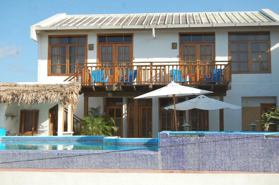 Hotel Y Restaurante Cesar Mariscos Тела Екстериор снимка